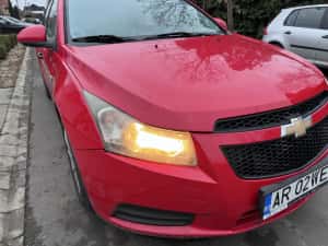 Chevrolet Cruze rosu 1.6 benzina — miniatura 3