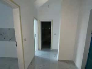 Apartament 2 Camere Centrala Proprie Zona Calea Urseni — miniatura 5