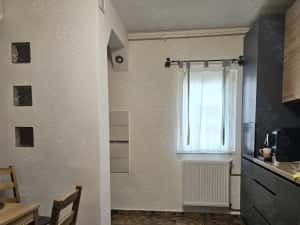 Apartament 2 camere Dambovita etaj 2 amenajat integral centrala proprie — miniatura 6