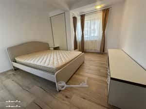 Apartament 3 camere premium, la 2 minute de Palas Campus, parcare incl — miniatura 3