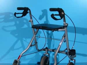 Cadru de mers cu roti varstnici- Drive — miniatura 5