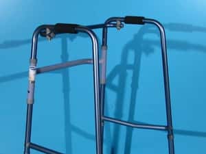 Cadru pentru mers din aluminiu - Invacare — miniatura 7