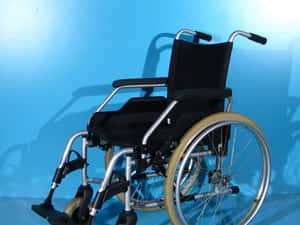 Scaun cu rotile  Meyra - latime sezut 43 cm — miniatura 1