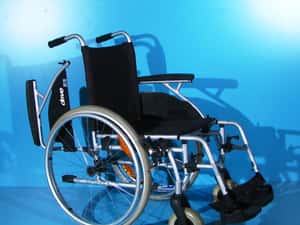 Scaun cu rotile invalizi — miniatura 3