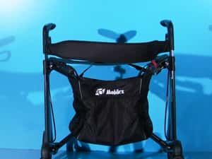 Cadru de mers cu roti din aluminiu — miniatura 2