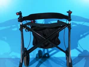 Cadru de mers cu roti din aluminiu — miniatura 6