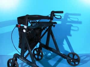 Cadru de mers cu roti din aluminiu — miniatura 7