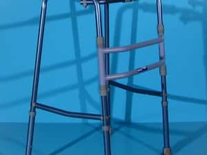 Cadru pasitor pentru mers din aluminiu  Invacare — miniatura 3