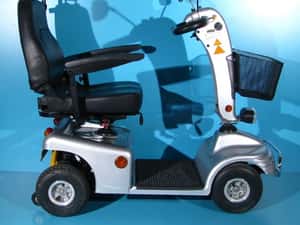 Scuter electric cu 4 roti pentru batrani  Shoprider - 6 km/h — miniatura 8