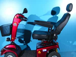 Scuter cu 4 roti pentru batrani - Shoprider — miniatura 3