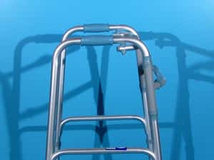 Cadru pentru mers cu 2 roti din aluminiu  — miniatura 4