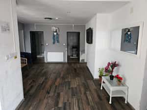 Afacere La Cheie - Cămin Vârstnici 56 Locuri - Teren 2042 mp — miniatura 3