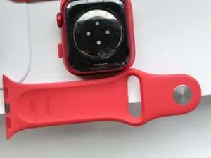 Apple Watch Series 9 41mm Roșu - Folosit, În Stare Bună — miniatura 3